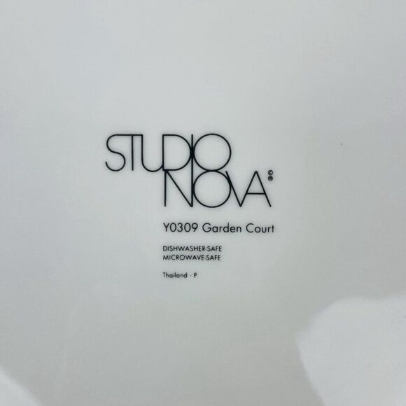 Studio Nova Garden Court 12" Chop Plate Round Serving Platter Blue Tulips Y0309 - Picture 3 of 5